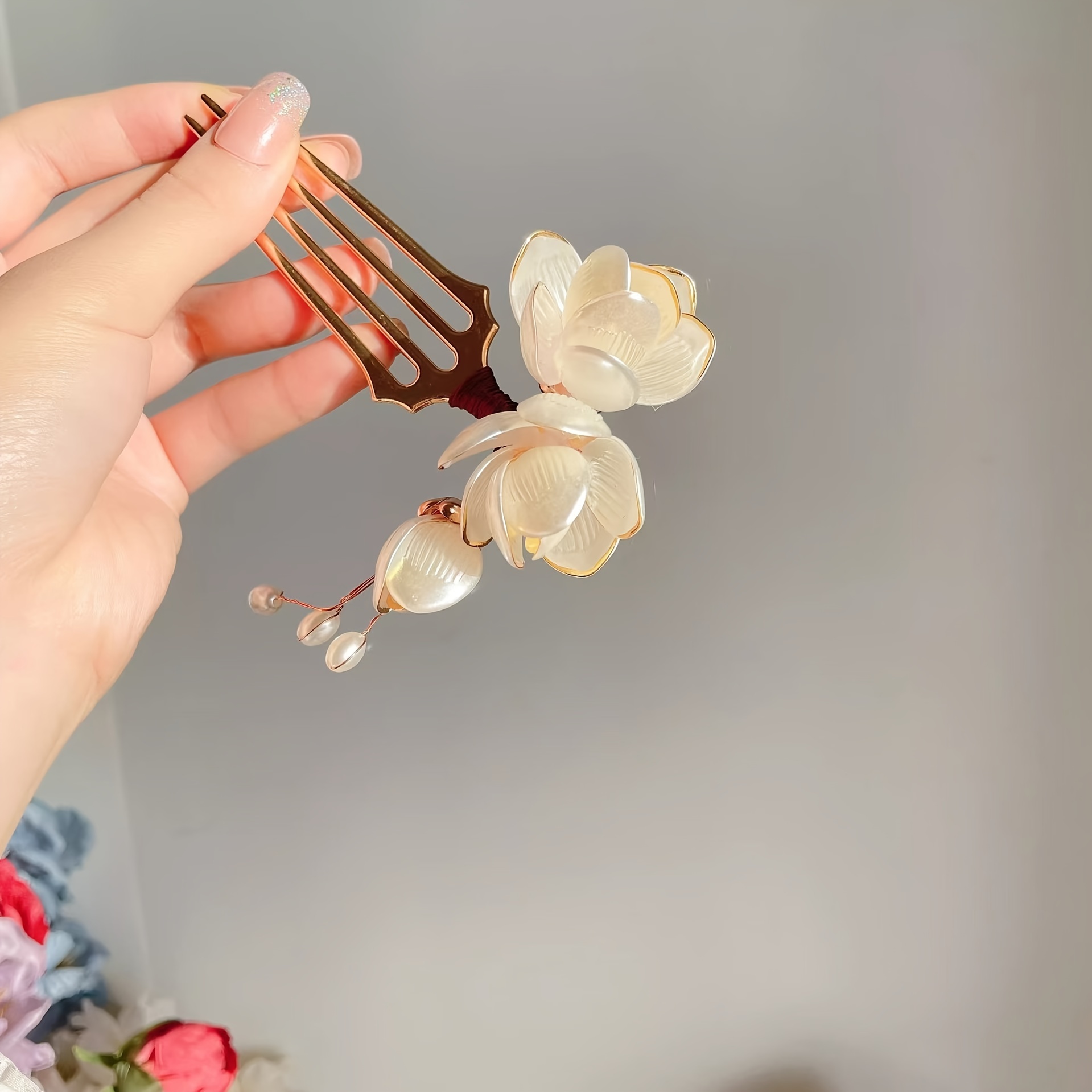 Florist Supplies - Chinese Style Shell Magnolia Flower Hair
