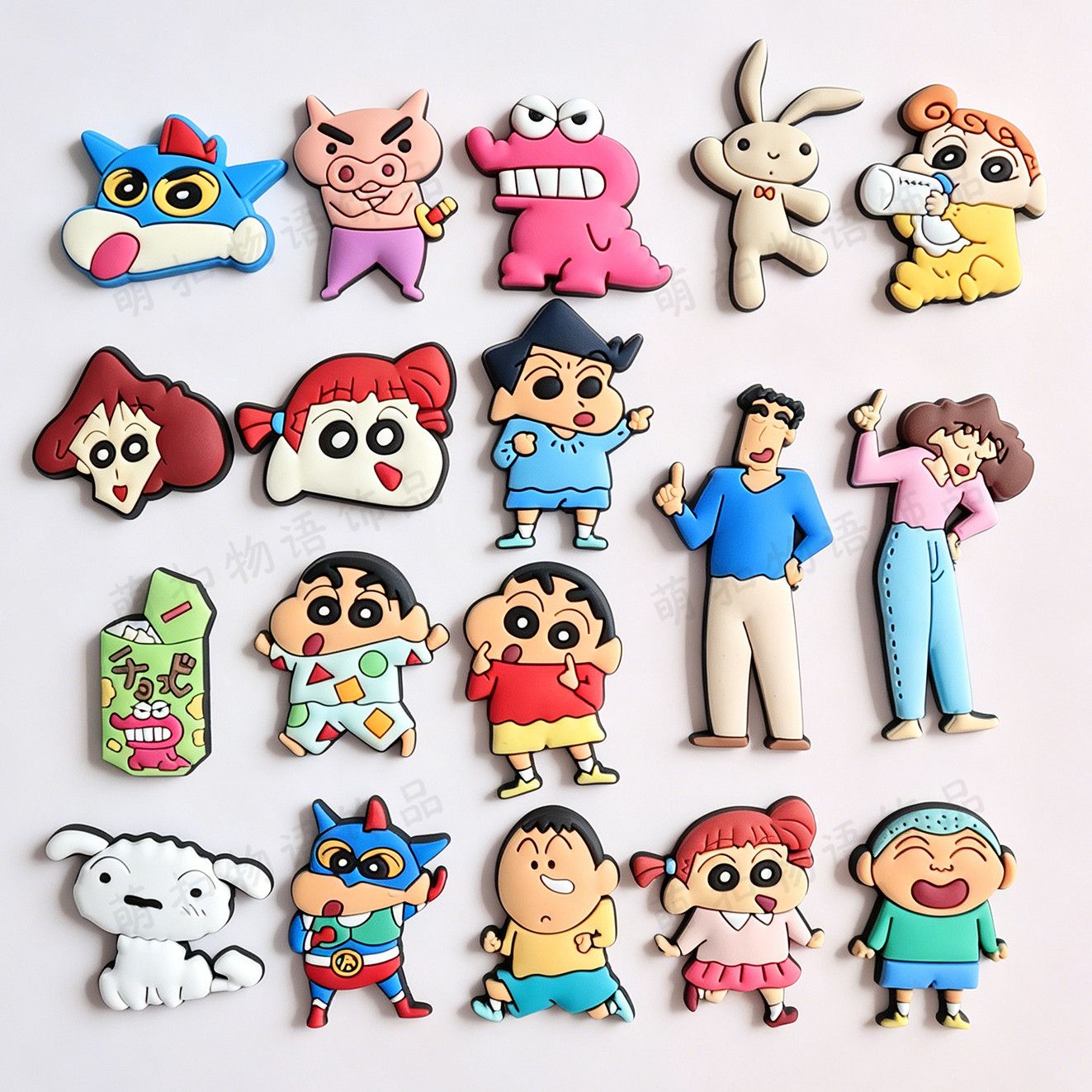 Crayon Shin-chan shoe flower a - Florist Supplies recension och pris
